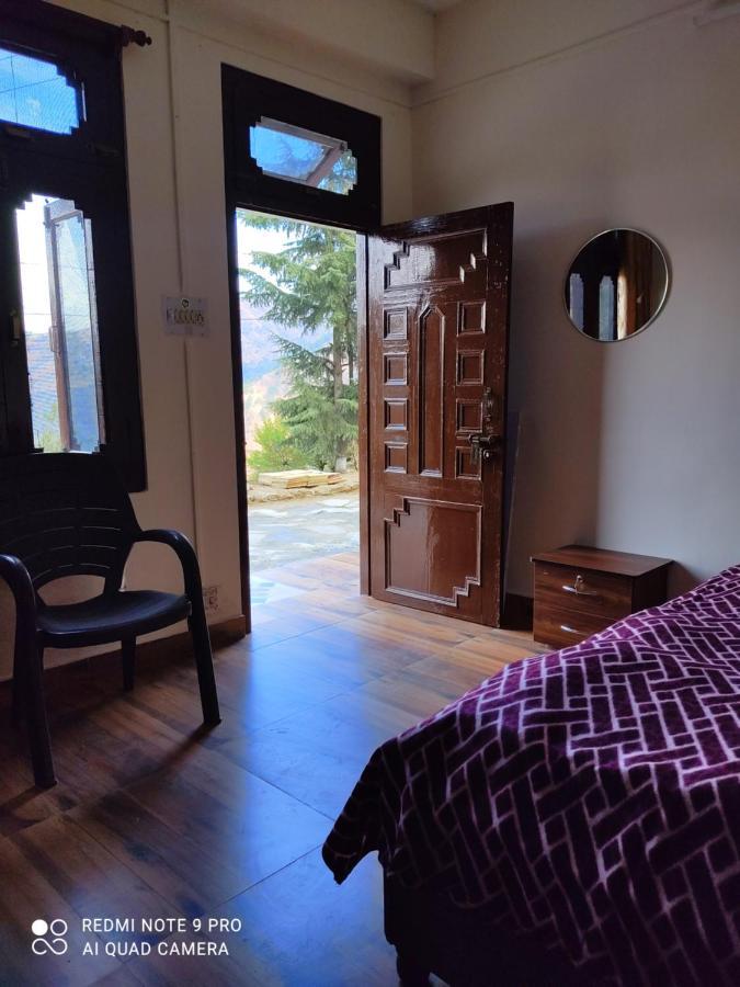 Trushali Homestay Nārkanda Exteriör bild