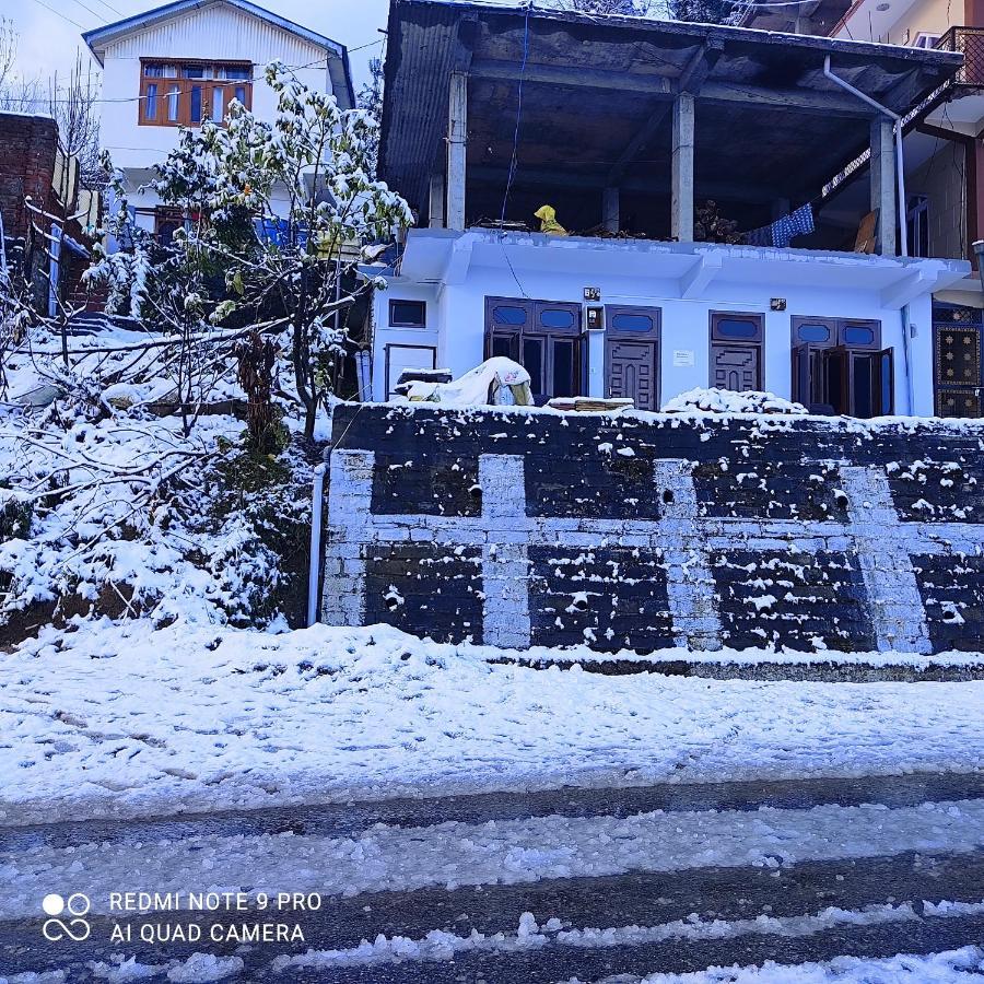 Trushali Homestay Nārkanda Exteriör bild